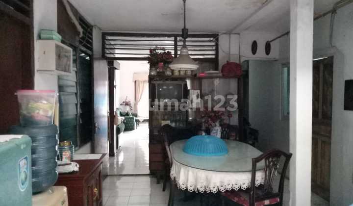 Rumah Lingkungan Kost & Usaha Percetakan Di Area Kebayoran Lama 2