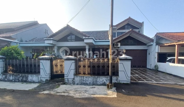 Rumah Luas Apik Dalam Komplek Diarea Jl Juanda Ciputat