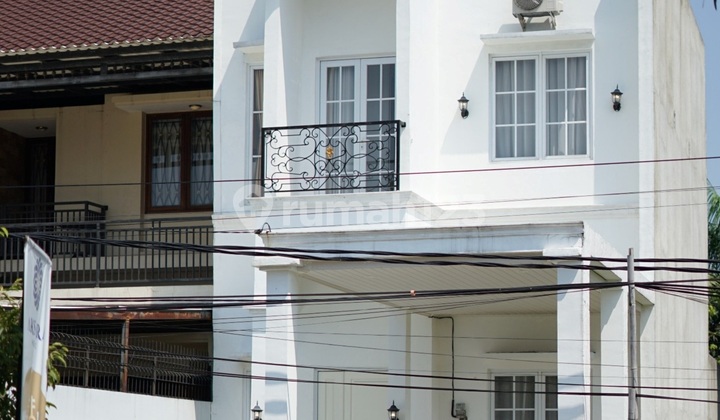 Rumah Baru, Modern Dalam Komplek Area Ciputat Akses Gate Tol Jor