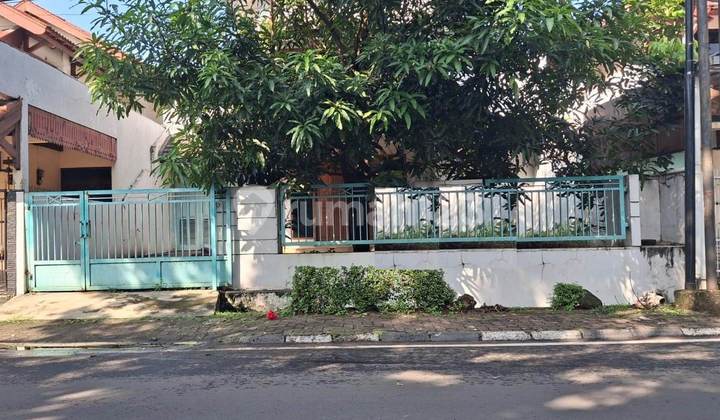 Rumah Lama Strategis Diarea Bintaro Jaya Sektor 3, Akses Tol BSD Rumah Lama Strategis Diarea Bintaro Jaya Sektor 3, Akses Tol BSD