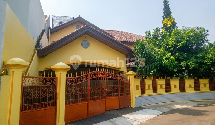 Rumah Luas Lingkungan Eklusif Cuss Akses Tol Brigif Area Cinere