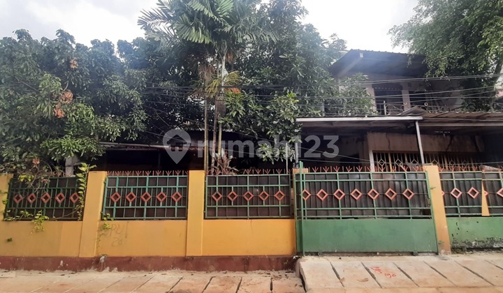 Rumah Luas 3 Lantai Nempel Kampus Trisakti & Gate Tol Area Bintaro