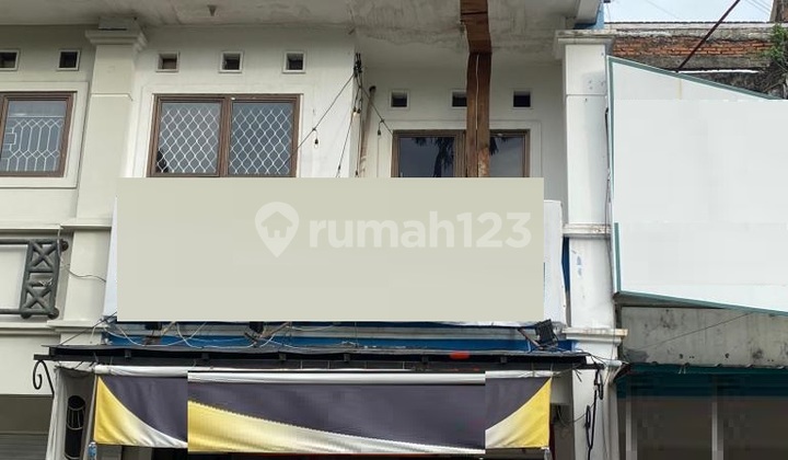 Nice 3-Storey Shophouse in Bintaro Sector 9 Shopping Complex Area