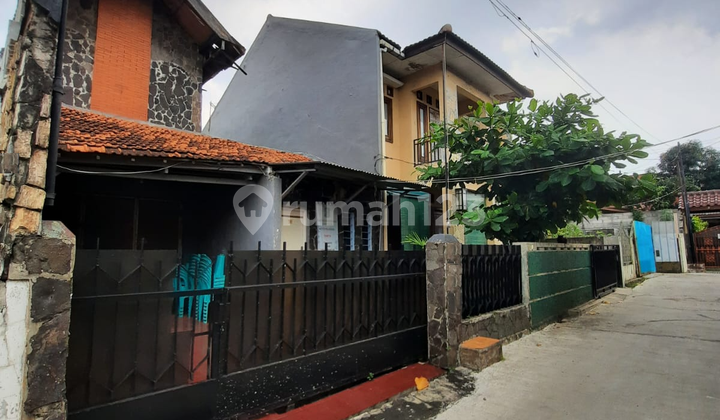 2Rumah Luas Diarea Bintara Bekasi,Nempel Tol Becakayu & Cikampek