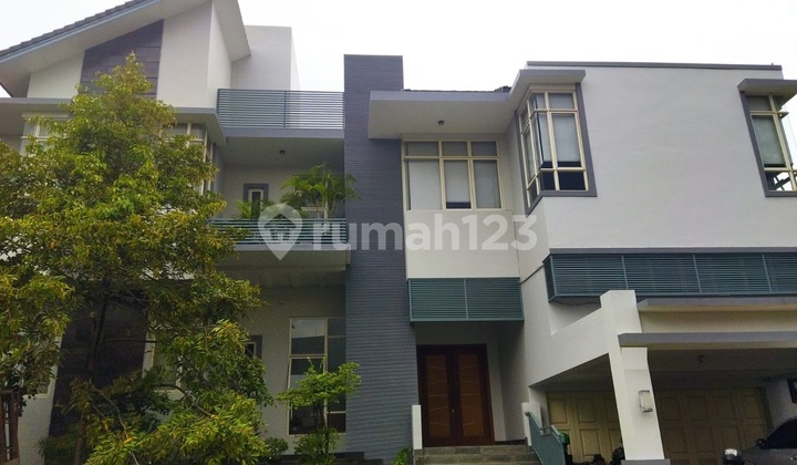 Rumah Lux Diarea Telaga Golf Serpong, Near Pusat Bisnis BSD .