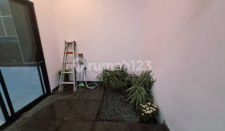 Brand New Home S'furnished di Graha Bintaro Near Gate Tol Parigi