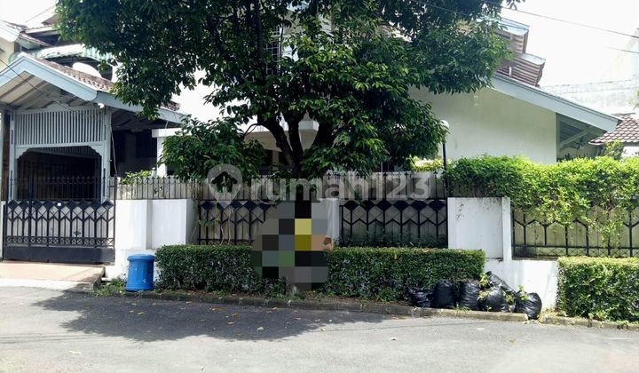 Rumah Luas Nempel Akses Toll JORR Diarea Bintaro Jaya Sektor 3