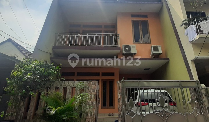 Rumah Bagus Diarea Komplek Harapan Kita Karawaci Tangerang.
