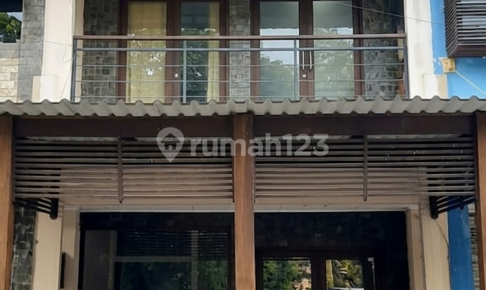 4-Storey Shop House in Karang Tengah Area, Suitable for Office & Business 1