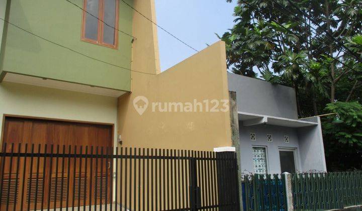 Rumah 2 lantai, lokasi strategis siap huni di Rengas 2