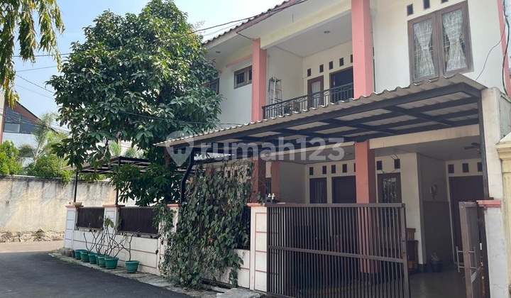 Minimalist House Large Land Free Parking in Rempoa 2