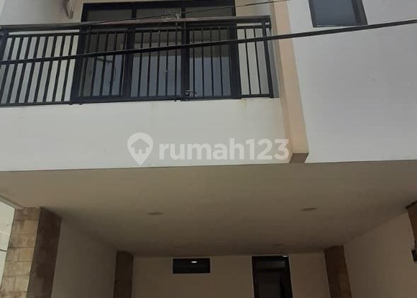 Brand New Minimalist Move-in Ready House in South Jakarta Brand New Minimalist Move-in Ready House in South Jakarta