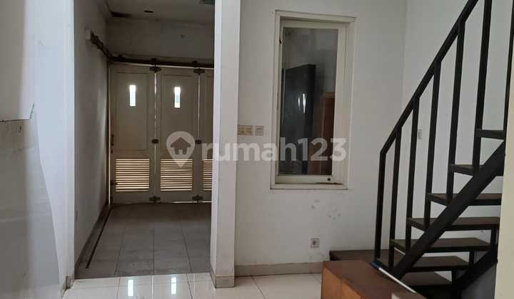 2-Story House, Strategic Location in Ciledug 2-Story House, Strategic Location in Ciledug