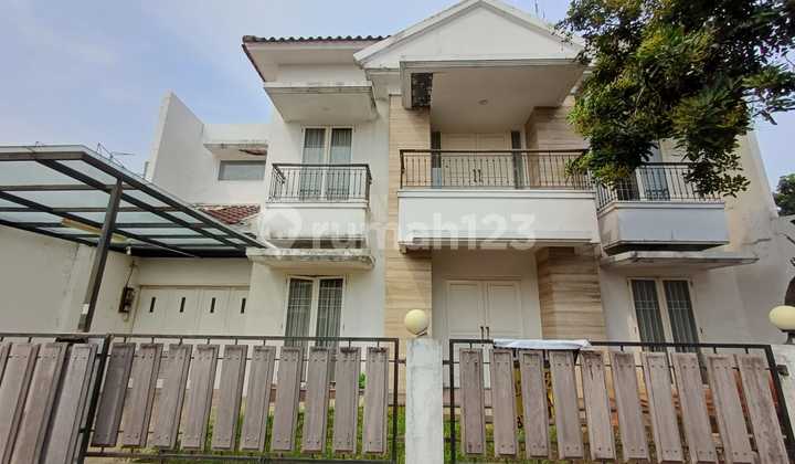2-Story House, Strategic Location in Ciledug 2-Story House, Strategic Location in Ciledug