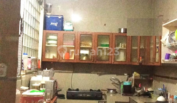 Rumah 3 Lantai, Lokasi Strategis dekat Kampus UIN di Ciputat 2