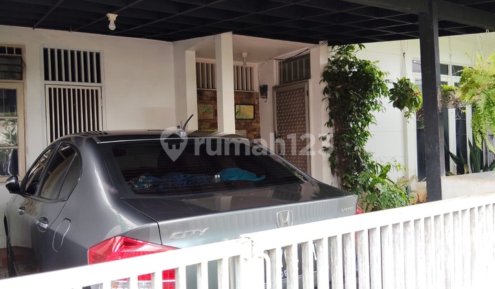 Rumah Tinggal Suasana Asri Depan Taman di Sektor 1 Bintarojaya Jakarta Selatan 2