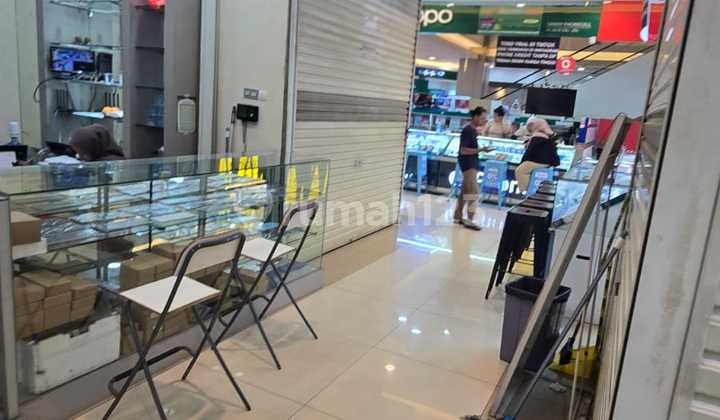 Kiosk Bustling at Tangcity Mall