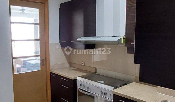 Apartemen 3BR Senayan Residence Nice View Golf & Stadion GBK  12