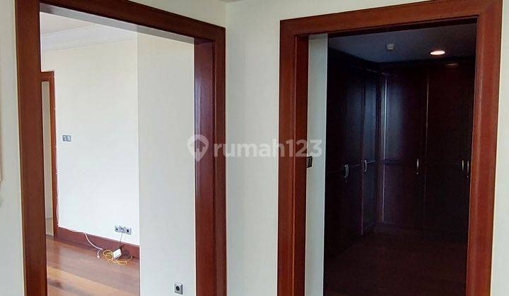 Apartemen SCBD Suites 3BR + Study Size 350m