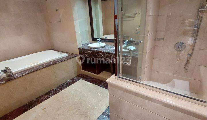 Apartemen SCBD Suites 3BR + Study Size 350m
