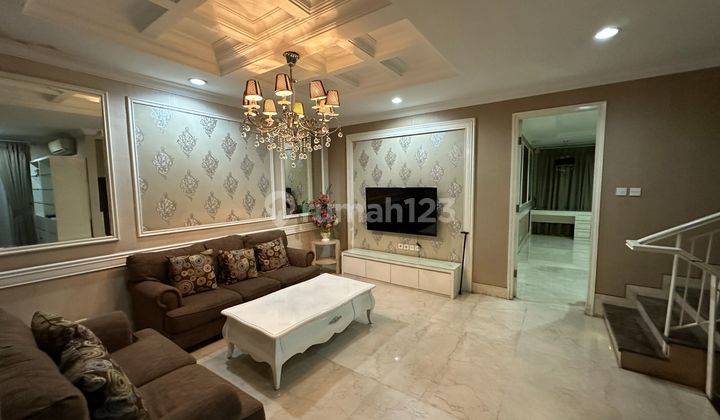 Townhouse Senayan Residence Jakarta Selatan 