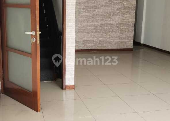 For Rent Shop House Plaza 3 Pondok Indah South Jakarta 2