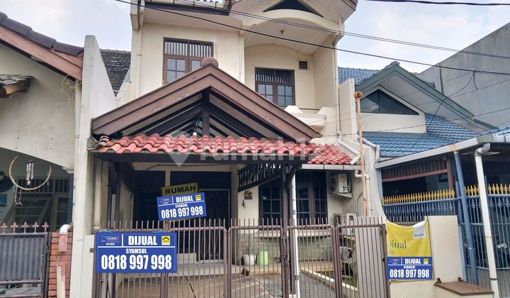 2-Story House in South Jakarta, Pesanggrahan Bintaro 2-Story House in South Jakarta, Pesanggrahan Bintaro