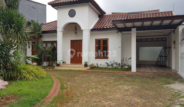 Dijual Bintaro Sektor 3a Rumah Vila Swiming Pool Bernuansa Taman Asri Depan Belakang 1