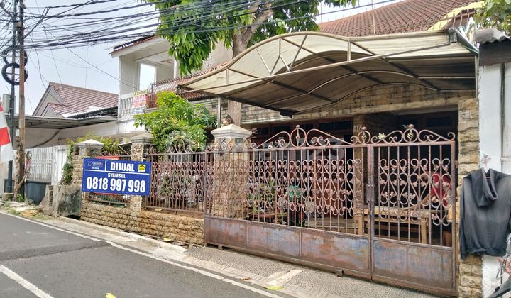 Strategic House in Pesanggrahan/Petukangan Selatan, South Jakarta