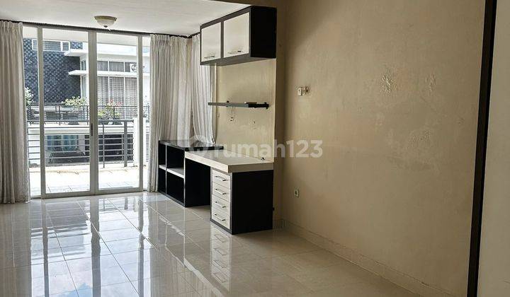 Rumah 2 Lantai Semi Furnished di Sektor 7-Bintaro, Tangerang Selatan 2