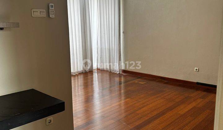 Rumah 2 Lantai Semi Furnished di Sektor 7-Bintaro, Tangerang Selatan 3
