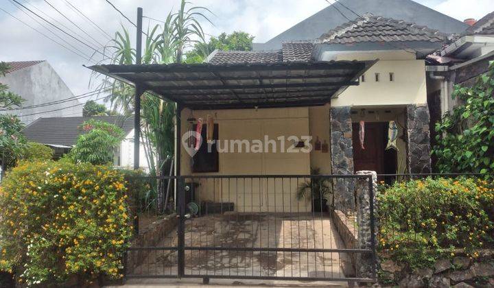 Rumah Bagus Semi Furnished SHM Jurangmangu  1