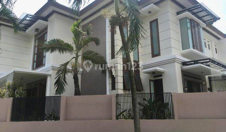 Rumah 2 Lantai Bagus Semi Furnished SHM Bintaro Sektor 3a  1