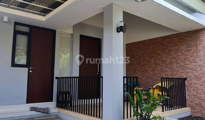 Rumah Bagus Semi Furnished SHM di Bintaro Sektor 2  1