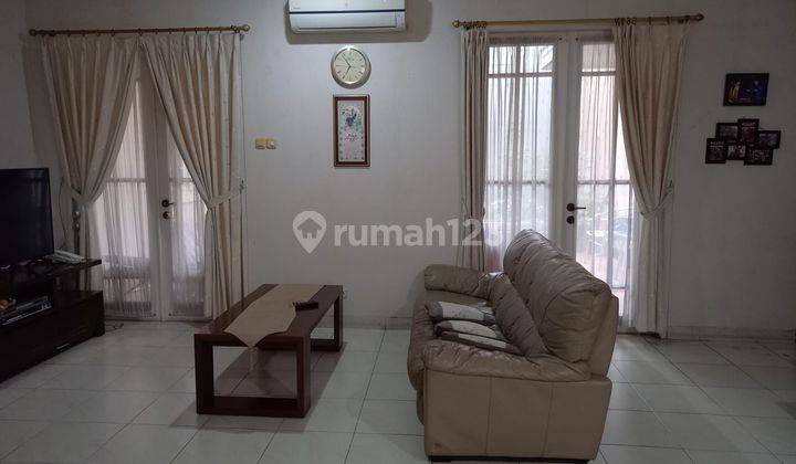 Rumah 2 Lantai Bagus SHM di Bintaro, Tangerang Selatan Vr 2