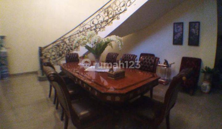 Rumah 2 Lantai Bagus Furnished SHM di BSD City, Tangerang. Rm 2