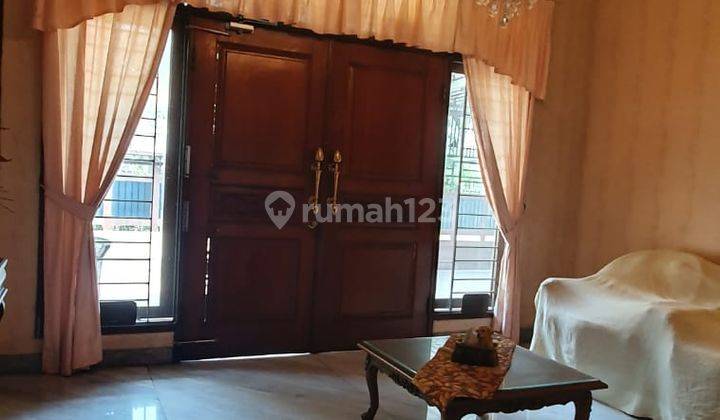 Rumah 2 Lantai Bagus SHM di Kebayoran Lama, Jakarta Selatan 2