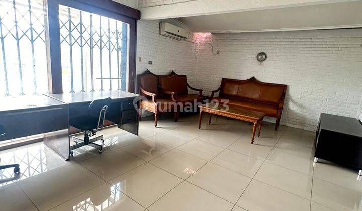 Rumah Gandaria Jakarta Selatan Dengan Rooftop Jual Cepat 2