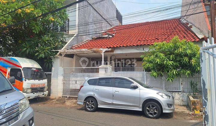 Rumah Shm, Hitung Tanah, Dekat Stasiun, Di Tebet Jakarta Selatan  1