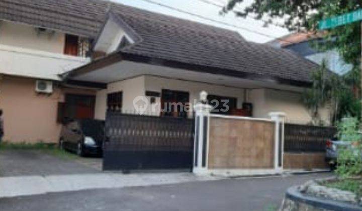 Rumah Shm, Depan Taman, Dekat Akses Tol, Di Tebet - Jak Sel  1