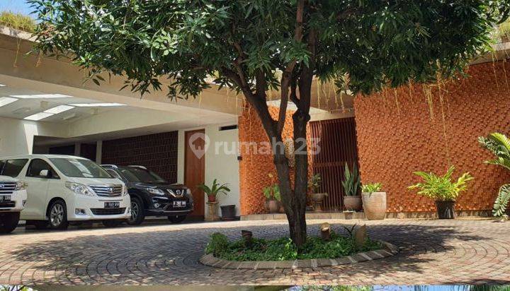 Rumah SHM, Mewah,  Bernuansa Villa di Pejaten Jakarta Selatan  2