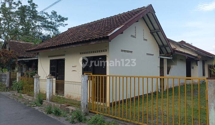 Super Murah, Jual Tanah Bonus Rumah Kost Di Selatan Uii 2