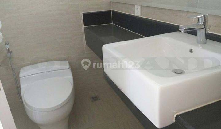 Kode 03798 si , Disewa Rumah Kemayoran, Luas 120 Meter 2
