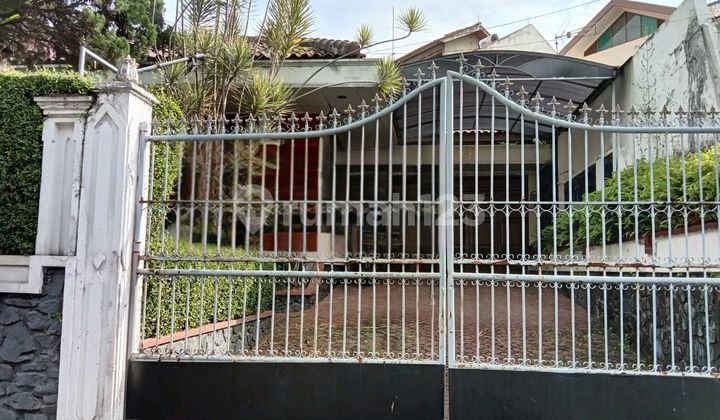 Rumah Cantik Terawat Siap Huni