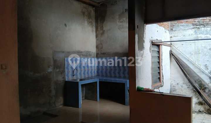 Rumah Cantik di Jalan Dempo Mojosongo Rumah Cantik di Jalan Dempo Mojosongo