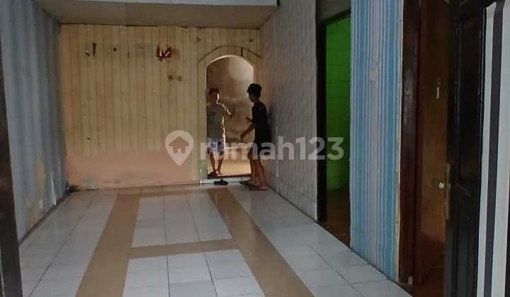 Rumah Cantik di Jalan Dempo Mojosongo 2