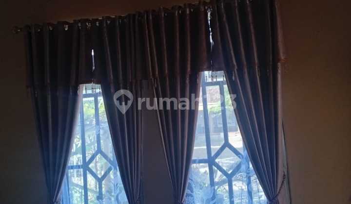 Rumah Besar untuk Usaha 2