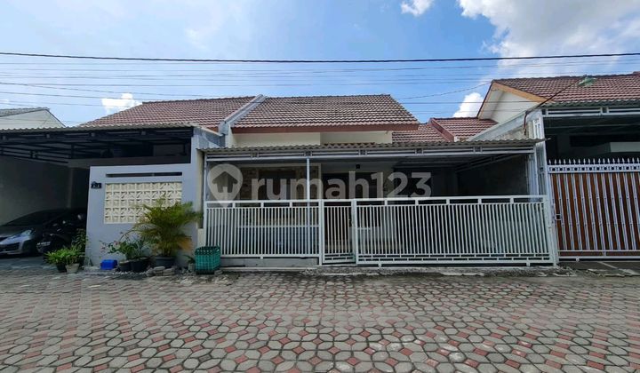 Rumah Nyaman One Gate System