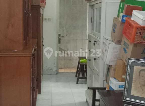 Rumah Didepan Solo Paragon Mall...Mangkubumen, Solo, Jawa Tengah. 2