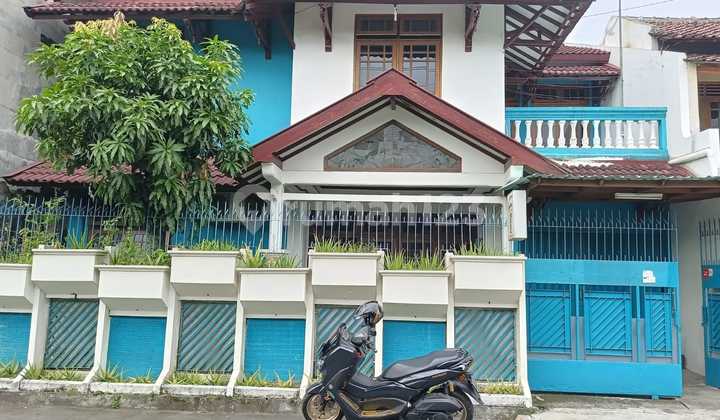 Rumah Modern di Kawasan Mahal 2